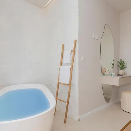 Hébergement de vacances In With Heated Swimming Pool Makarska
